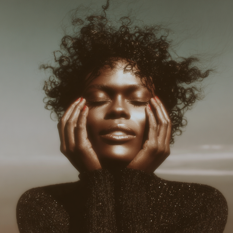 moodastic_63645_Portrait_of_a_sculptural_black_woman._Her_nat_3e05ed96-036f-40a9-9ff8-c8ce416babe5_0